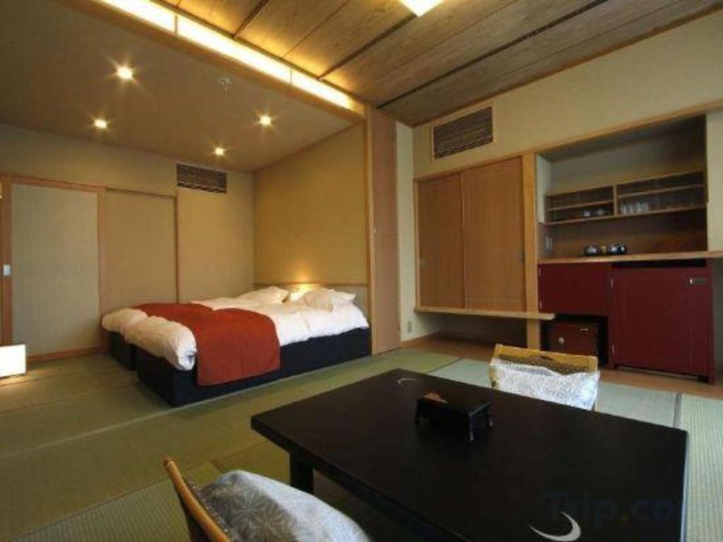 Tsukino Sumika Atami Juraku Hotel 外观 照片