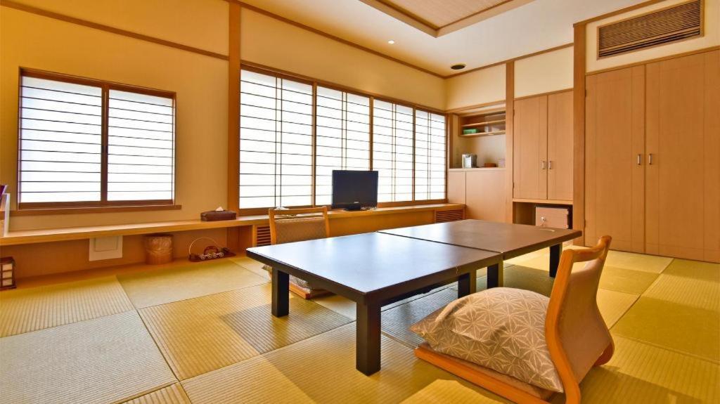 Tsukino Sumika Atami Juraku Hotel 外观 照片